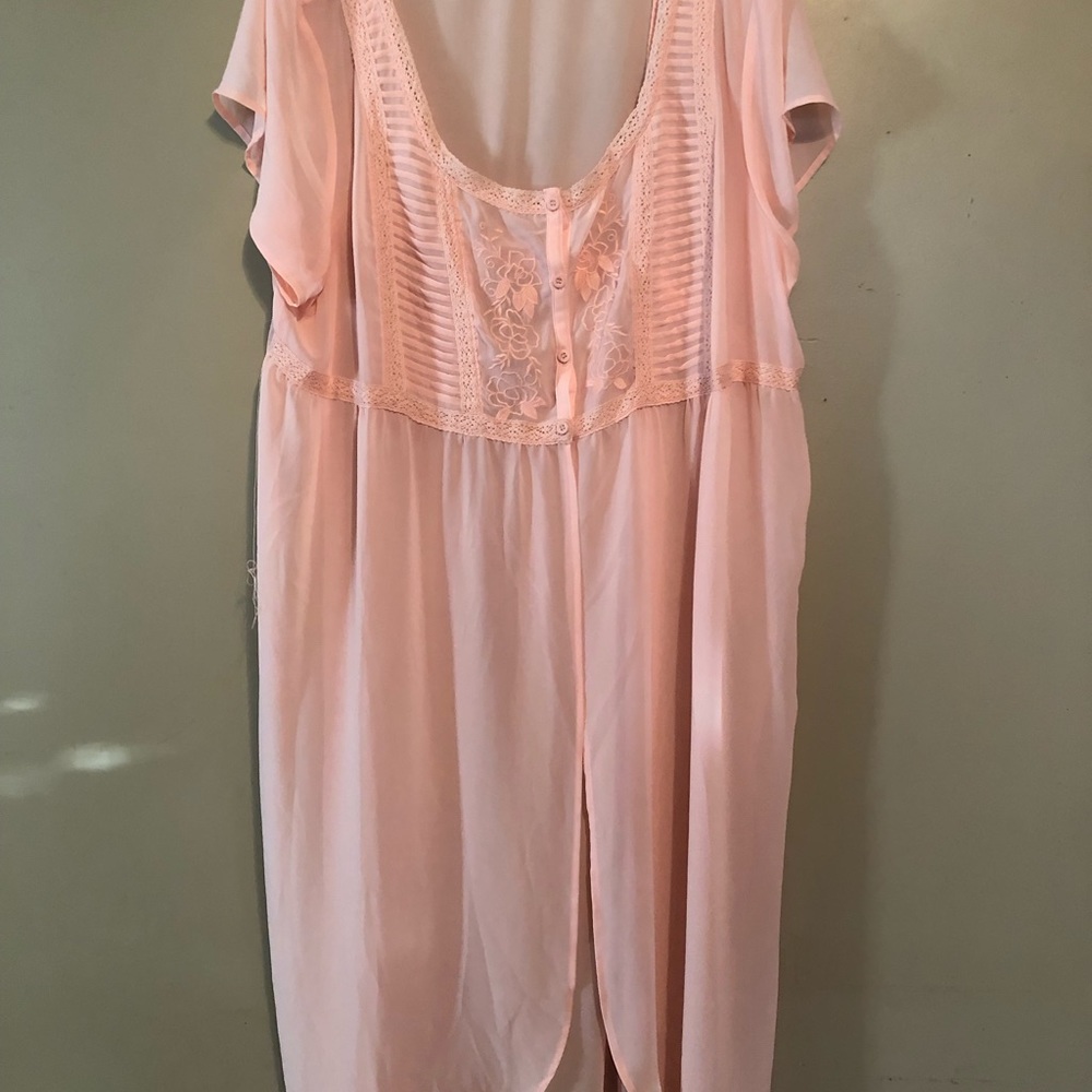 SHEER Size 4 Torrid Top.